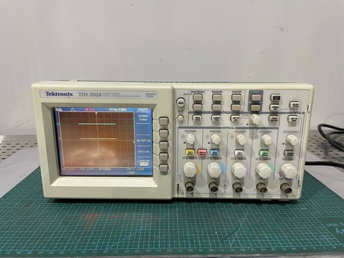 Tektronix tds 2024 200mhz - 2024,