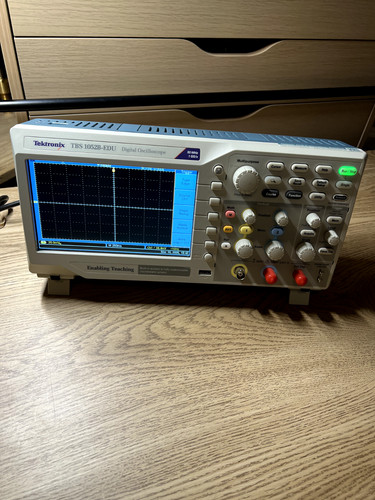 Tektronix tbs1052b digital - tektronix,