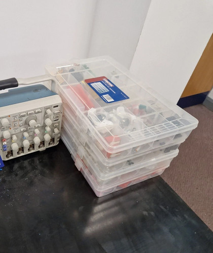 Tektronix dpo2014 digital - tektronix,