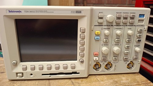 Tektronix tds 3032 300mhz - tektronix,